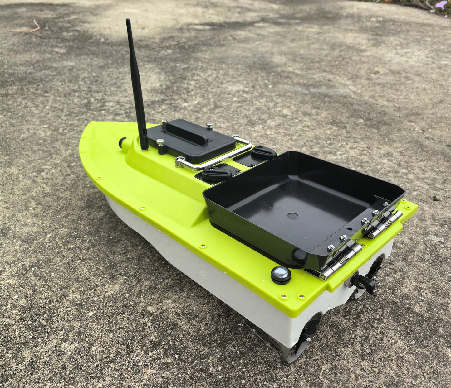 S80 Brushless Motor Super Speed Saltwater RC Fishing Bait Boat for Surf Fishing