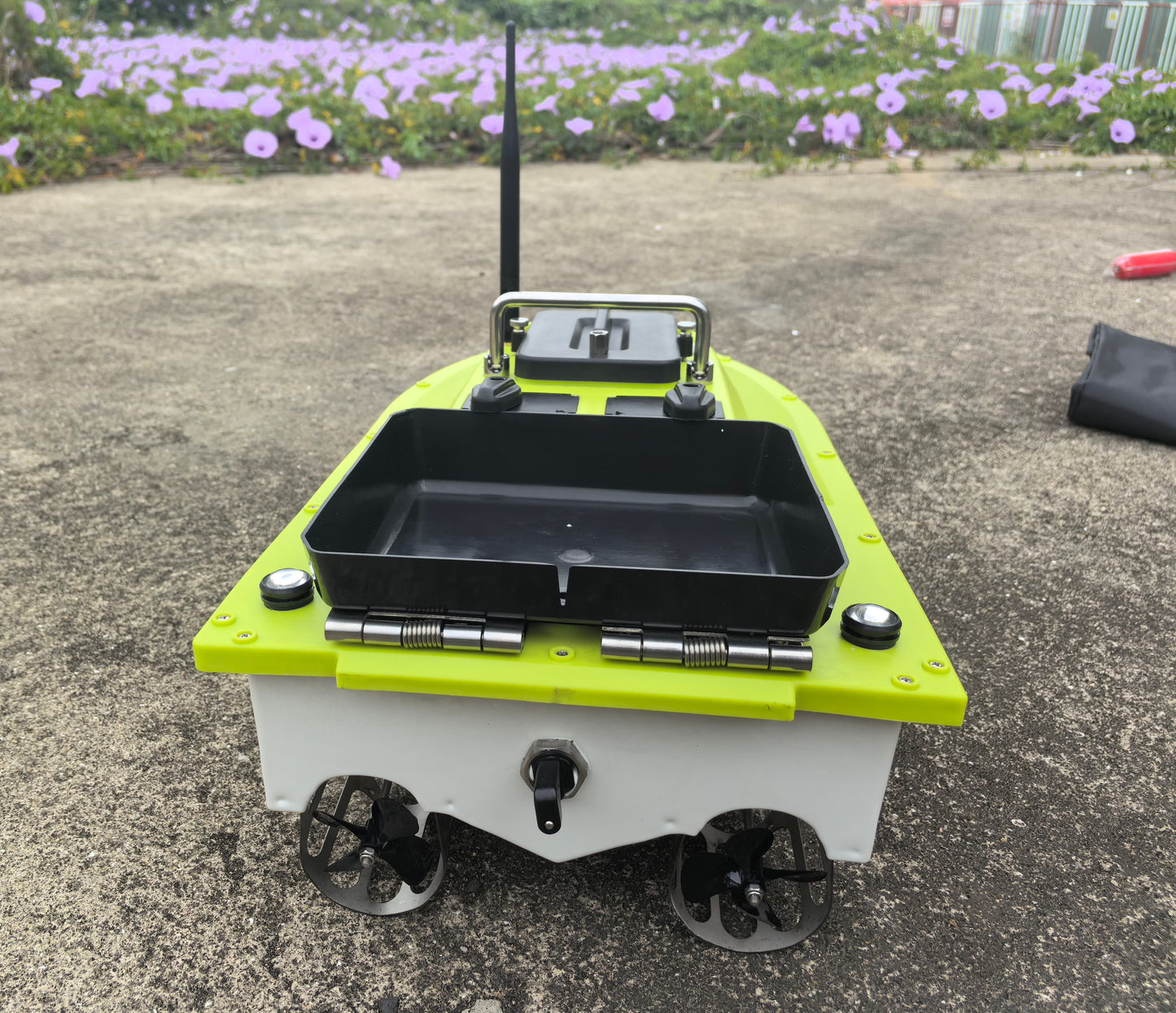S80 Brushless Motor Super Speed Saltwater RC Fishing Bait Boat for Surf Fishing